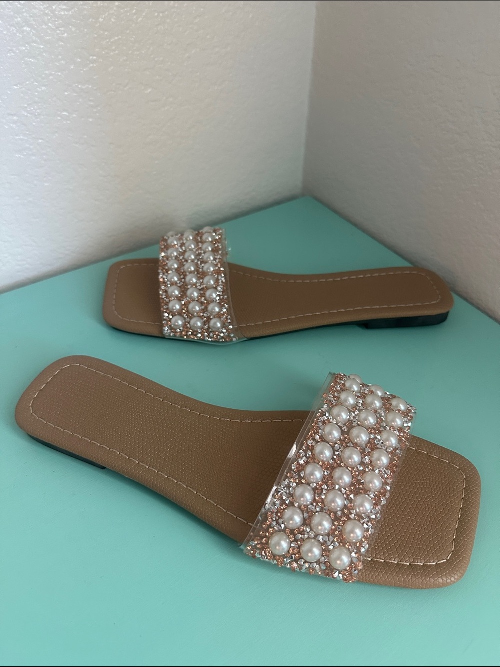 Flat slide sandals size 40 embellished w/ rows of white pearls & rhinestones-new